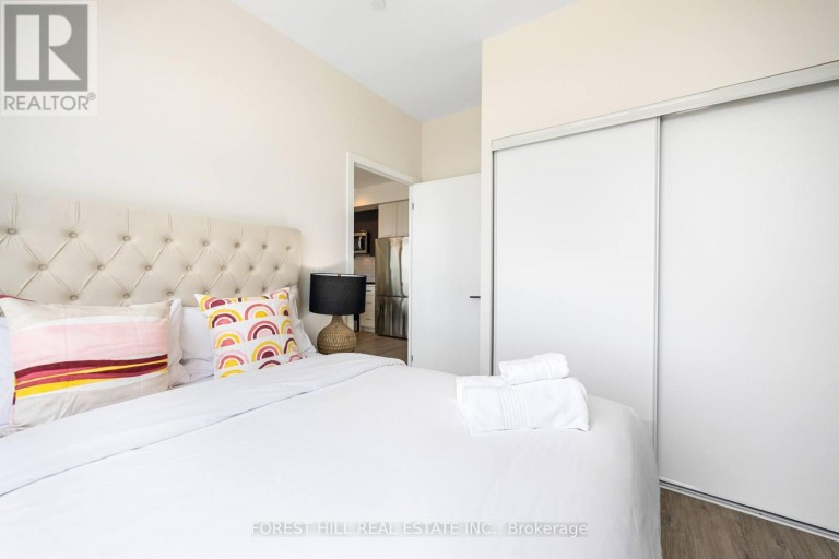 1009 - 2300 ST. CLAIR AVENUE W, Toronto (Junction Area), Ontario, M6N0B3