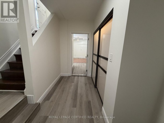 BSMT - 61 EAGLEGLEN WAY, Hamilton (Carpenter), Ontario, L9B0C5