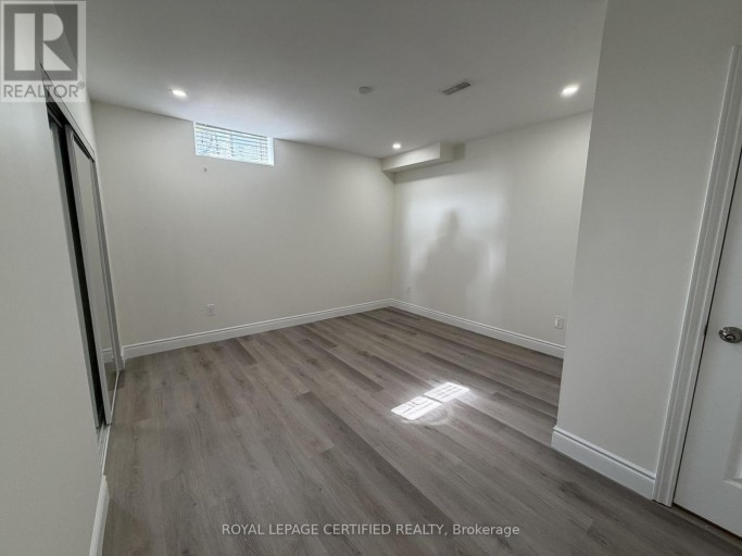 BSMT - 61 EAGLEGLEN WAY, Hamilton (Carpenter), Ontario, L9B0C5