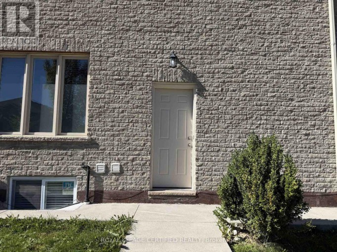 BSMT - 61 EAGLEGLEN WAY, Hamilton (Carpenter), Ontario, L9B0C5