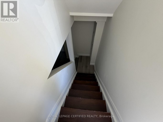 BSMT - 61 EAGLEGLEN WAY, Hamilton (Carpenter), Ontario, L9B0C5