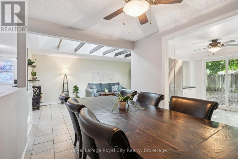 300 AUDEN ROAD, Guelph (Grange Road), Ontario, N1E6S3