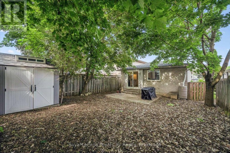 300 AUDEN ROAD, Guelph (Grange Road), Ontario, N1E6S3