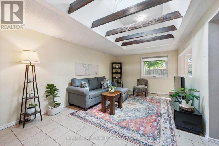 300 AUDEN ROAD, Guelph (Grange Road), Ontario, N1E6S3