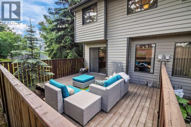 16, 140 Point Drive NW, Calgary, Alberta, T3B4W3