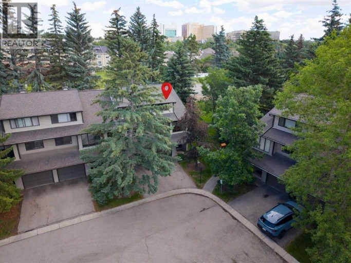 16, 140 Point Drive NW, Calgary, Alberta, T3B4W3