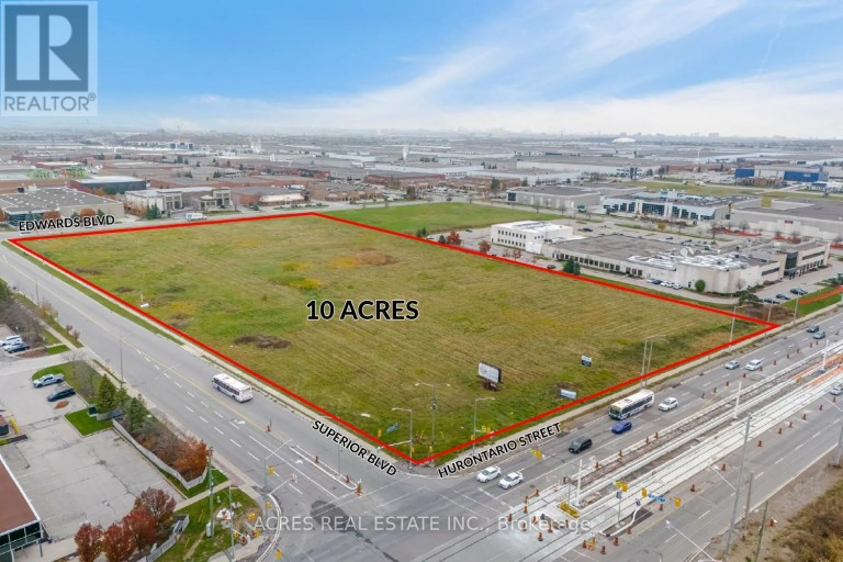 70 SUPERIOR BOULEVARD, Mississauga (Gateway), Ontario, L5T2X9