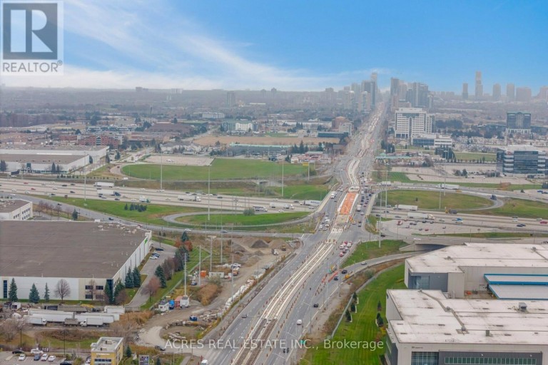 70 SUPERIOR BOULEVARD, Mississauga (Gateway), Ontario, L5T2X9