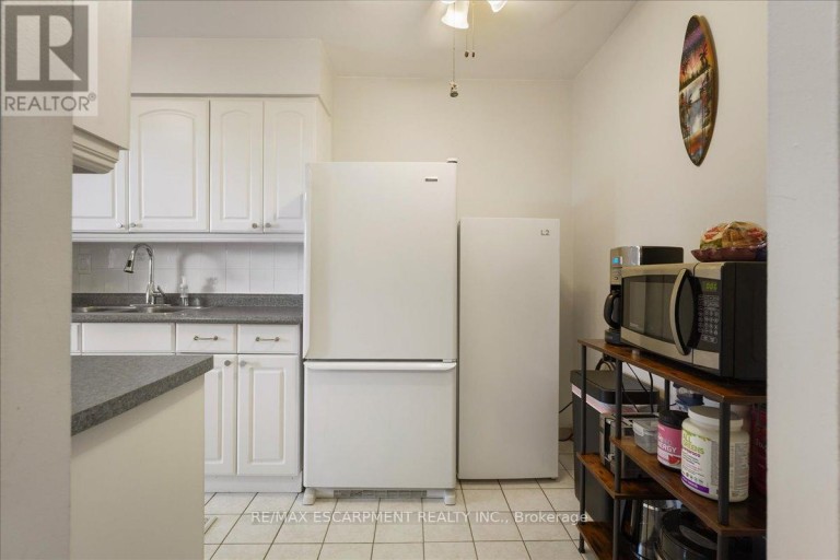 801 - 1966 MAIN STREET W, Hamilton (Ainslie Wood), Ontario, L8S1J6