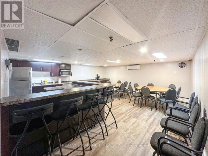 801 - 1966 MAIN STREET W, Hamilton (Ainslie Wood), Ontario, L8S1J6