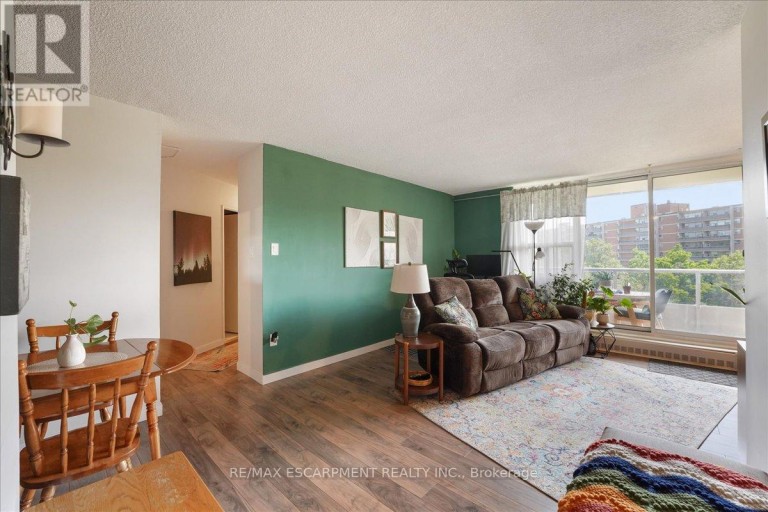 801 - 1966 MAIN STREET W, Hamilton (Ainslie Wood), Ontario, L8S1J6