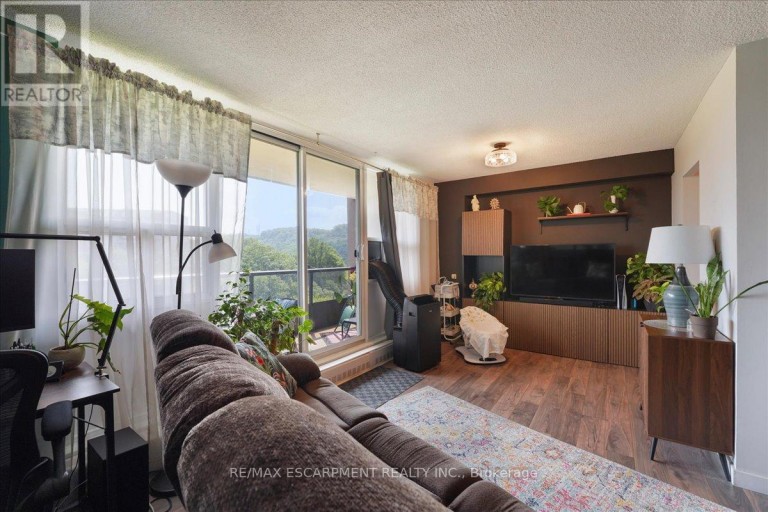 801 - 1966 MAIN STREET W, Hamilton (Ainslie Wood), Ontario, L8S1J6