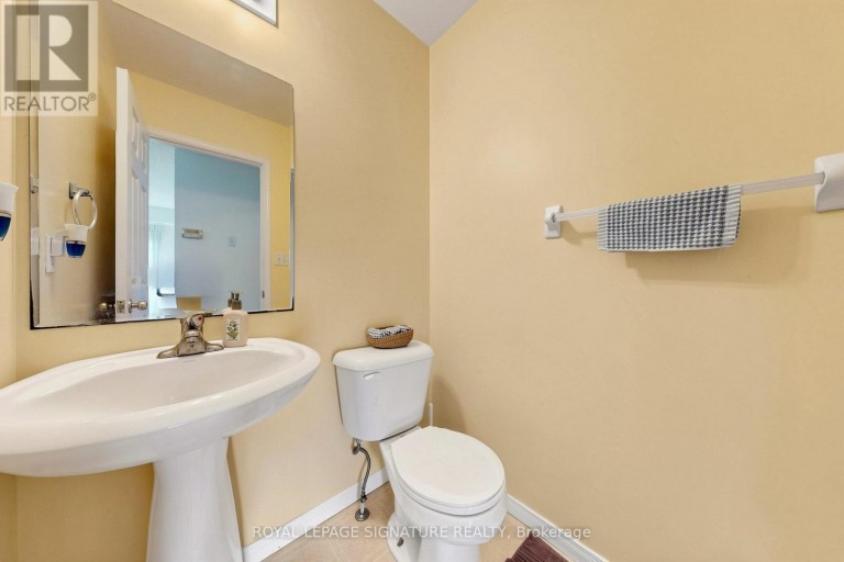 A5 - 110 ACTIVA AVENUE, Kitchener, Ontario, N2E4K4