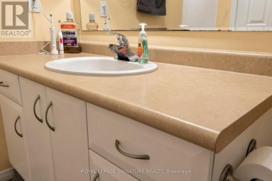 A5 - 110 ACTIVA AVENUE Kitchener Ontario photo 32