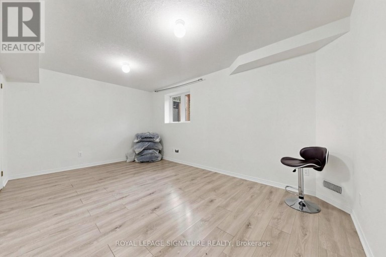 A5 - 110 ACTIVA AVENUE, Kitchener, Ontario, N2E4K4