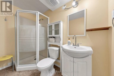 A5 - 110 ACTIVA AVENUE Kitchener Ontario photo 38