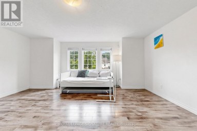 A5 - 110 ACTIVA AVENUE Kitchener Ontario photo 5