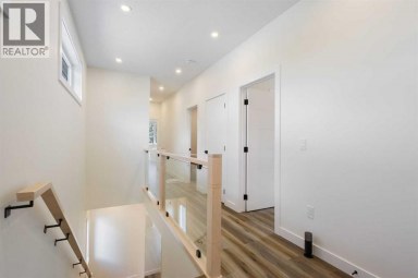 2424 25 Avenue NW Calgary Alberta photo 13