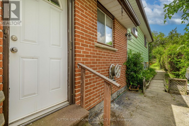 754 EAGLEMOUNT CRESCENT, Mississauga (Erindale), Ontario, L5C1N9