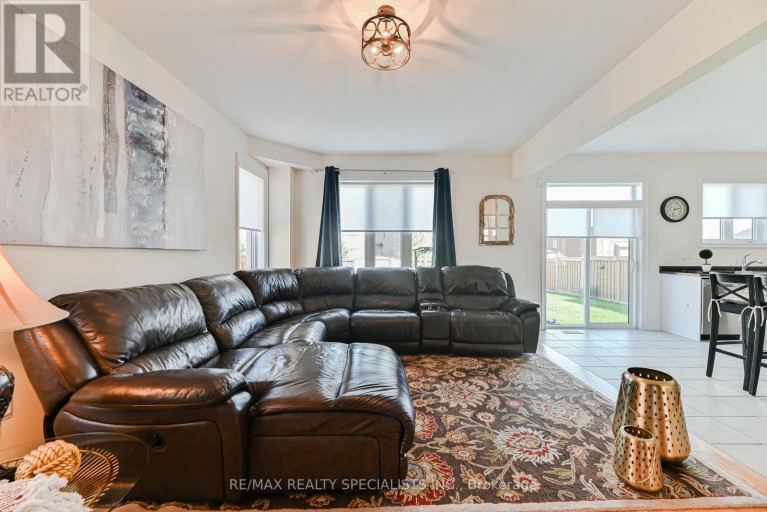 9 ACADEMY AVENUE, Wasaga Beach, Ontario, L9Z1J4