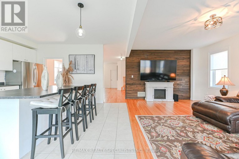 9 ACADEMY AVENUE, Wasaga Beach, Ontario, L9Z1J4
