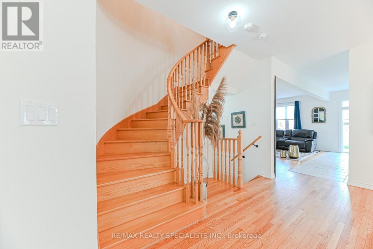 9 ACADEMY AVENUE, Wasaga Beach, Ontario, L9Z1J4