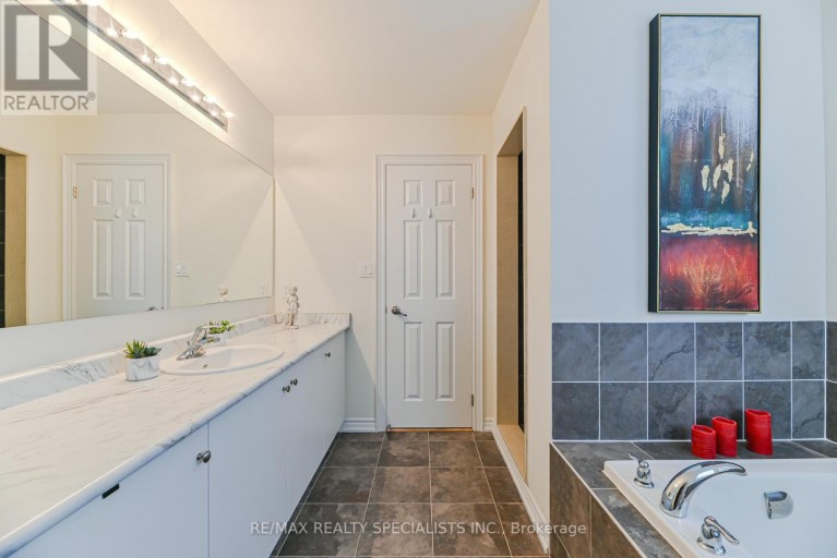 9 ACADEMY AVENUE, Wasaga Beach, Ontario, L9Z1J4