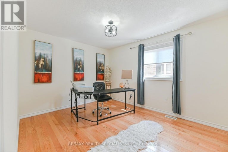 9 ACADEMY AVENUE, Wasaga Beach, Ontario, L9Z1J4