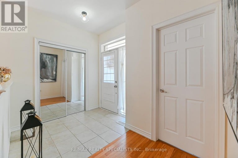 9 ACADEMY AVENUE, Wasaga Beach, Ontario, L9Z1J4