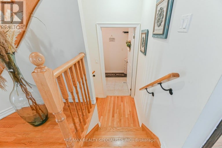 9 ACADEMY AVENUE, Wasaga Beach, Ontario, L9Z1J4