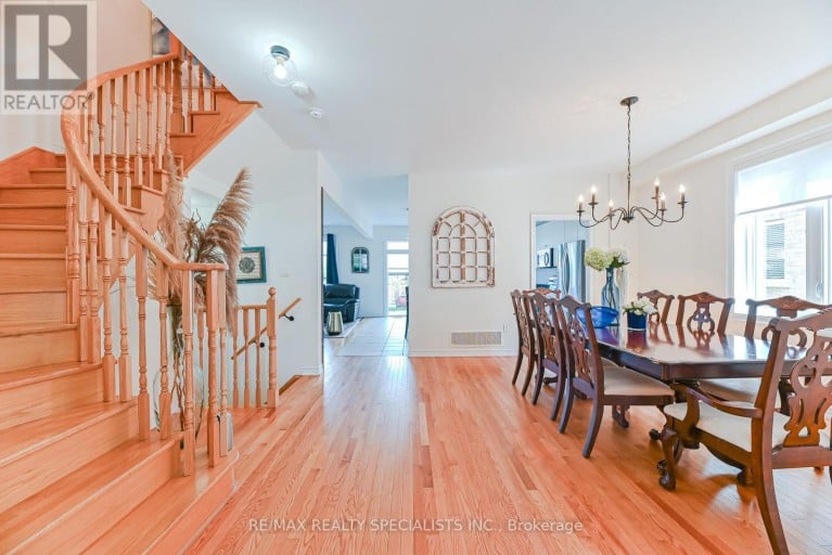 9 ACADEMY AVENUE, Wasaga Beach, Ontario, L9Z1J4