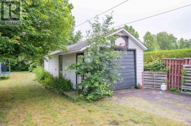 29 Van Daele ST Sault Ste. Marie Ontario photo 3