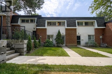 24 - 94 GEORGE HENRY BOULEVARD Toronto (Henry Farm) Ontario photo 2