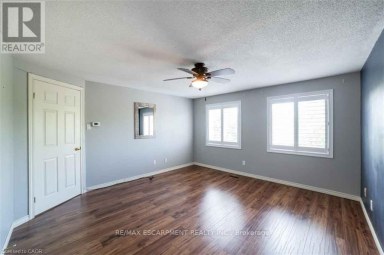 19 BEACHGROVE CRESCENT Hamilton (Stoney Creek Mountain) Ontario photo 19