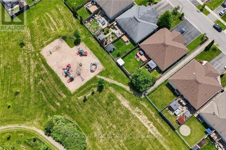 56 GOLDEN ACRES DRIVE, West Lincoln (Smithville), Ontario, L0R2A0