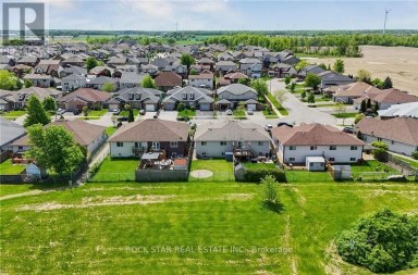 56 GOLDEN ACRES DRIVE West Lincoln (Smithville) Ontario photo 35