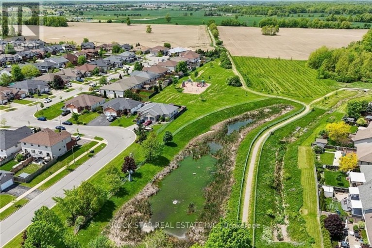 56 GOLDEN ACRES DRIVE, West Lincoln (Smithville), Ontario, L0R2A0