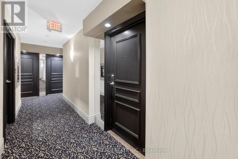 204 - 872 SHEPPARD AVENUE W, Toronto (Bathurst Manor), Ontario, L6A2Y8