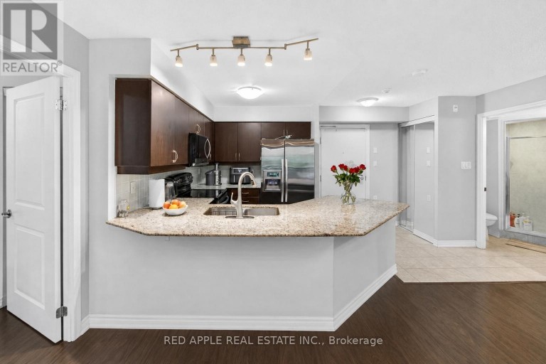 204 - 872 SHEPPARD AVENUE W, Toronto (Bathurst Manor), Ontario, L6A2Y8