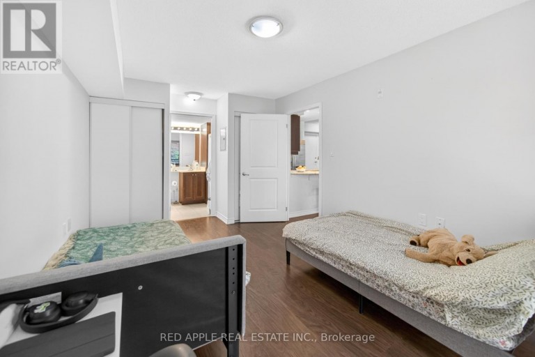 204 - 872 SHEPPARD AVENUE W, Toronto (Bathurst Manor), Ontario, L6A2Y8
