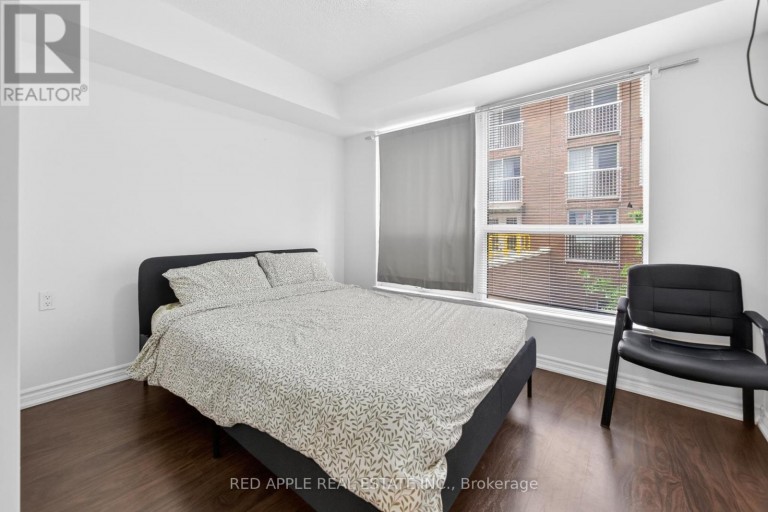 204 - 872 SHEPPARD AVENUE W, Toronto (Bathurst Manor), Ontario, L6A2Y8