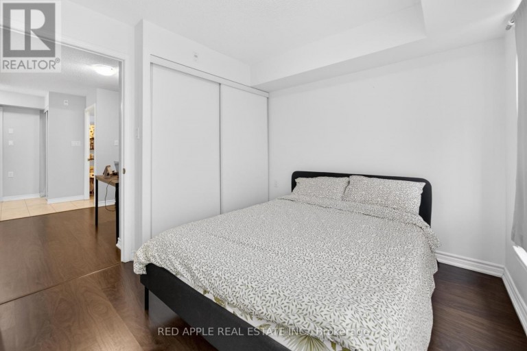204 - 872 SHEPPARD AVENUE W, Toronto (Bathurst Manor), Ontario, L6A2Y8