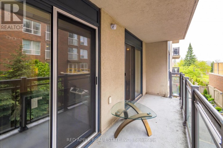 204 - 872 SHEPPARD AVENUE W, Toronto (Bathurst Manor), Ontario, L6A2Y8