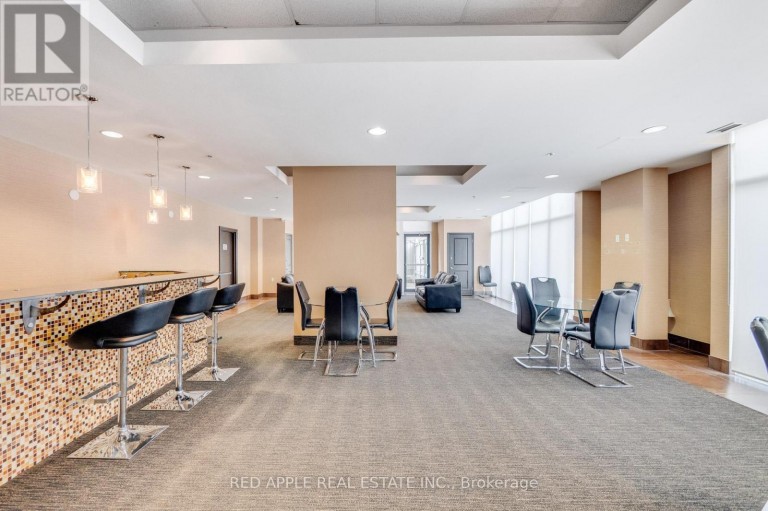 204 - 872 SHEPPARD AVENUE W, Toronto (Bathurst Manor), Ontario, L6A2Y8