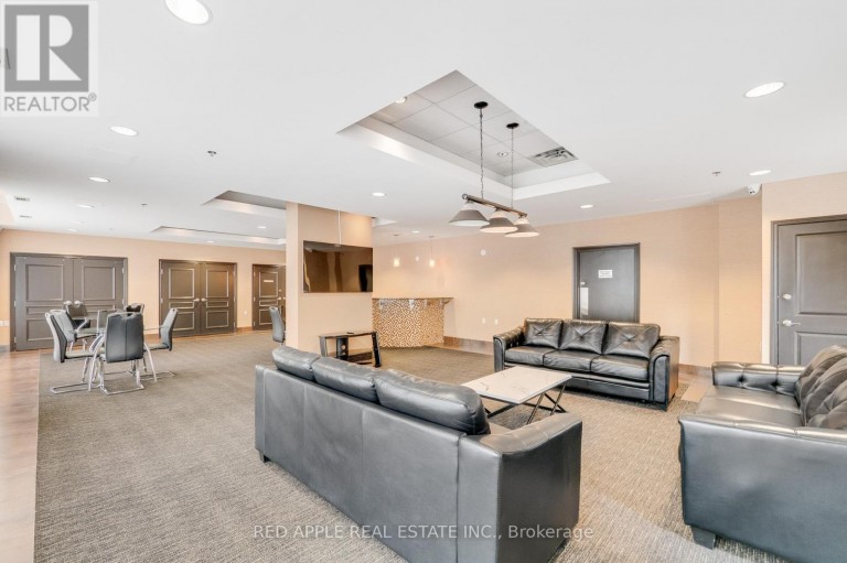 204 - 872 SHEPPARD AVENUE W, Toronto (Bathurst Manor), Ontario, L6A2Y8
