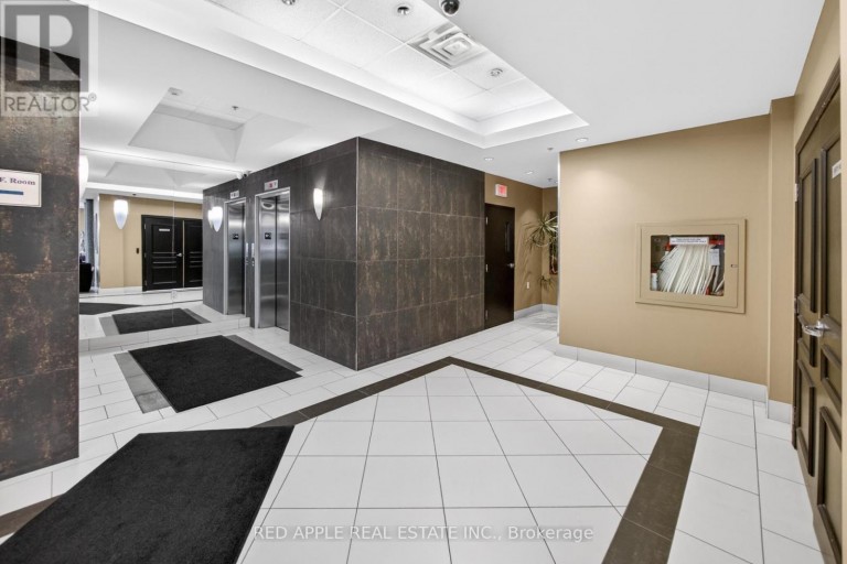 204 - 872 SHEPPARD AVENUE W, Toronto (Bathurst Manor), Ontario, L6A2Y8
