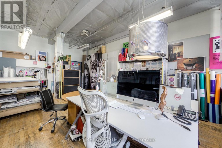 208 - 401 RICHMOND STREET W, Toronto (Waterfront Communities), Ontario, M5V3A8
