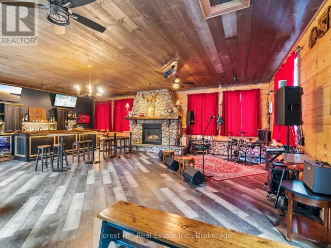 1326 KAWAGAMA LAKE ROAD, Algonquin Highlands (Sherborne), Ontario, P0A1E0