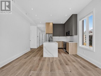 UNIT 4 - 28 NORCROSS ROAD Toronto (Clanton Park) Ontario photo 13