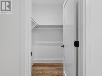 UNIT 4 - 28 NORCROSS ROAD Toronto (Clanton Park) Ontario photo 21
